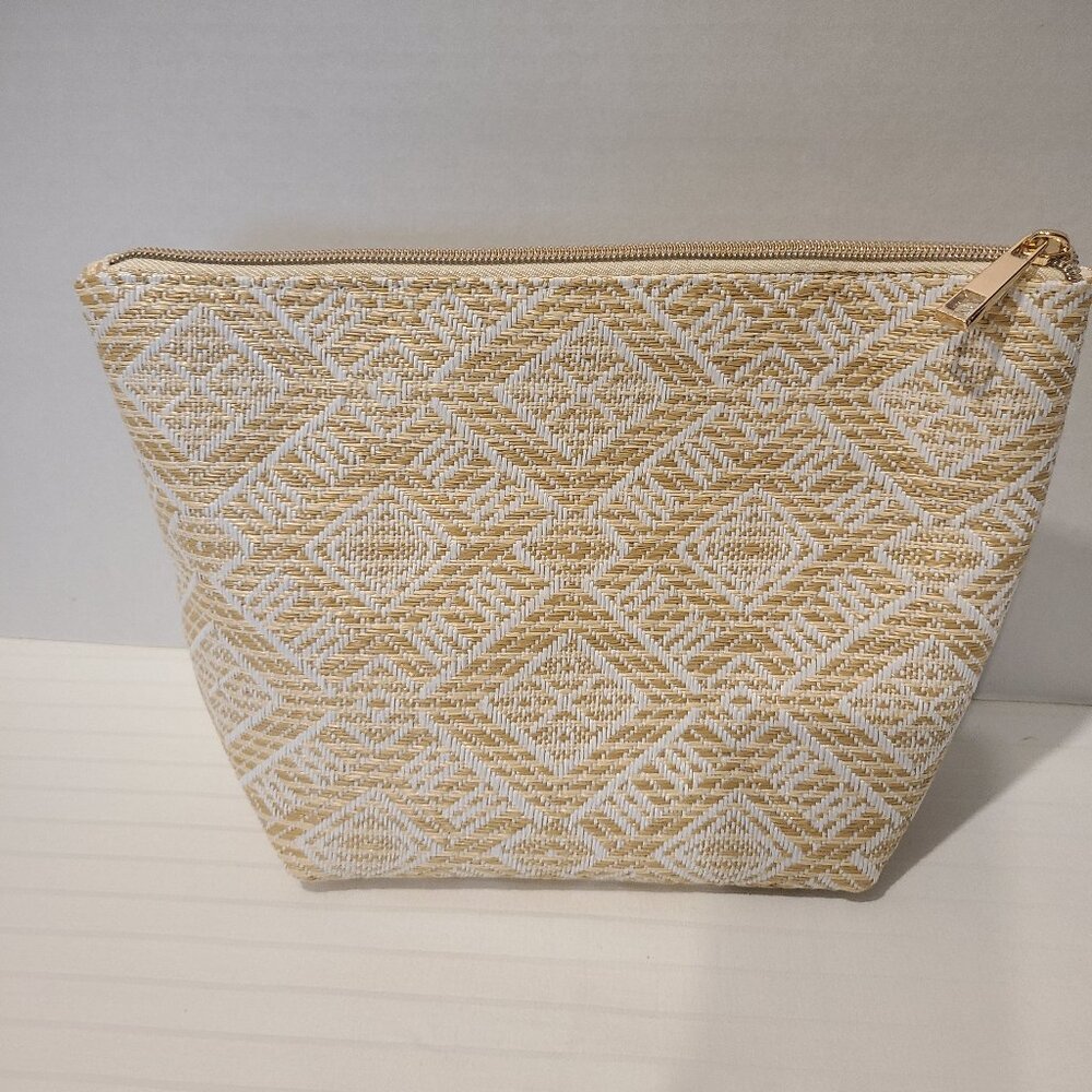 Summer Travel-Large Woven Straw Geometric White Beige Pouch Cosmetic Bag Clutch